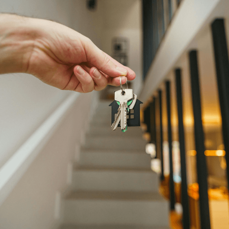 Menikah Atau Bangun Rumah Dulu?